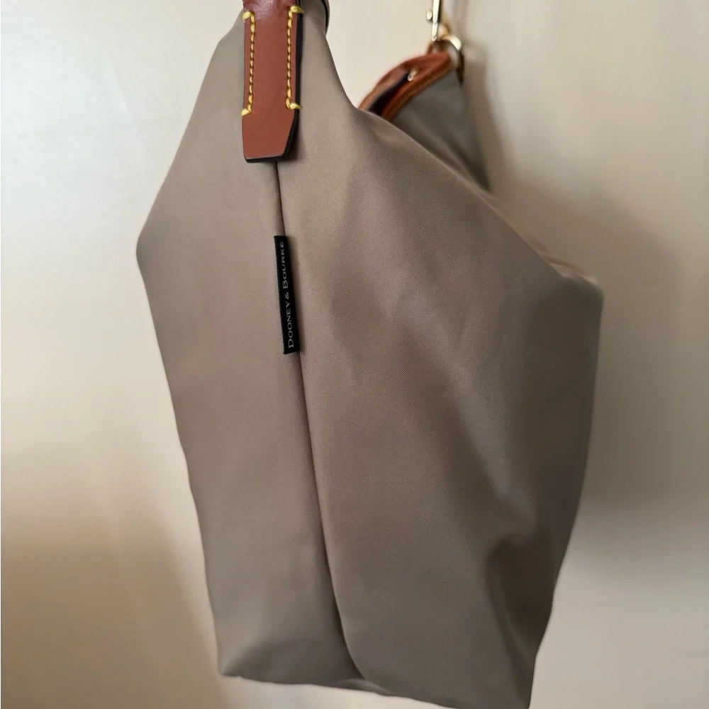 DOONEY & BOURKE WAYFARER BAG TAN HOBO BOHO 12x13”‎ 10” Handle Drop T